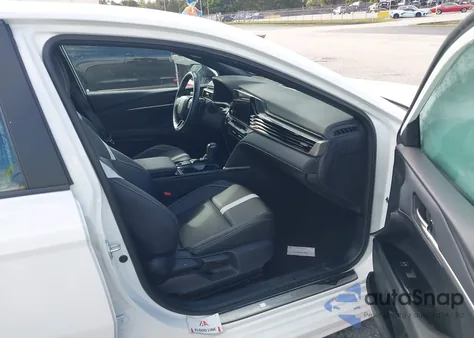 2025 Toyota Camry Se из США, поврежденный, VIN 4T1DAACK5SU048926